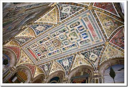 The ceiling of the Piccolomini Library